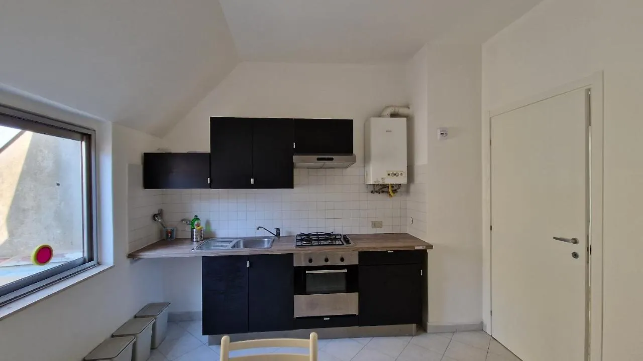 Milanrentals - Lilium Apartment 0*, Milano